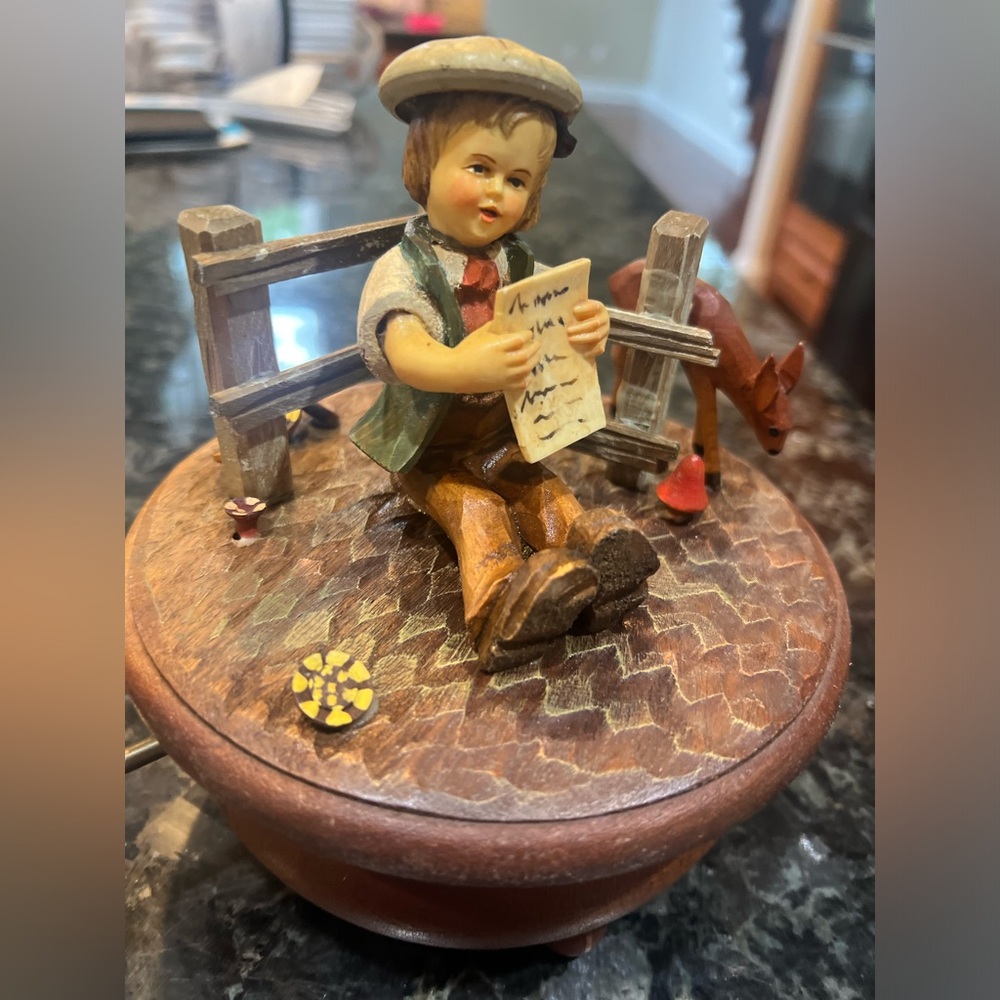 Vintage Thorens Movement Switzerland Musical Box!